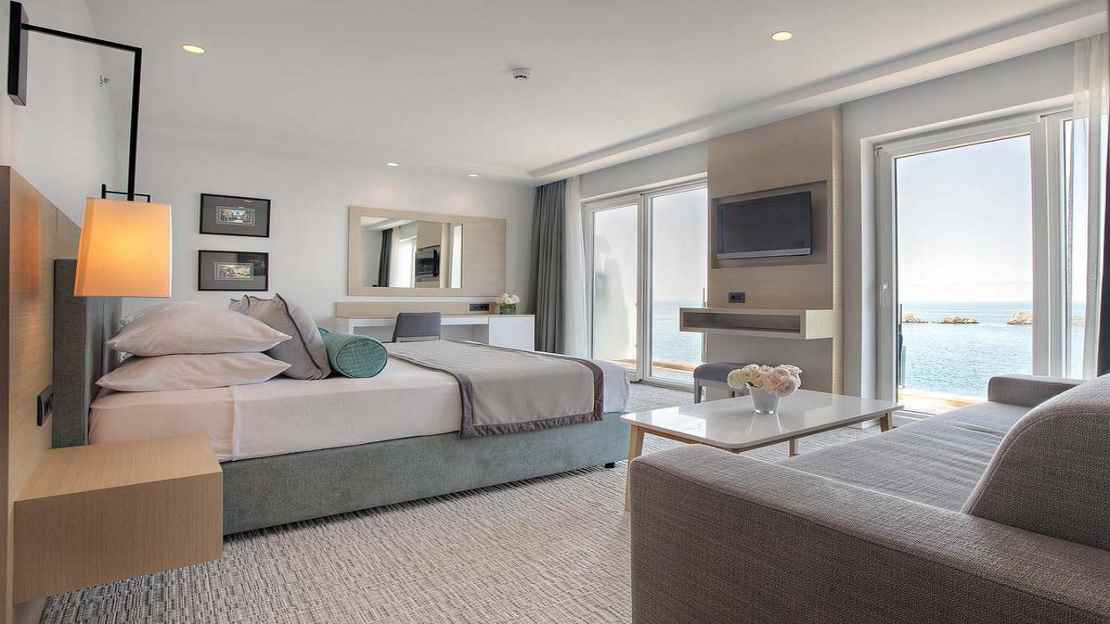 Premium Family Suite 